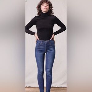 LEVI’S
MILE HIGH SUPER SKINNY WOMEN'S JEANS